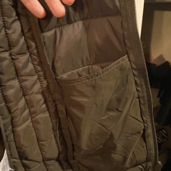 Ultra Light Packable Puffer Vest - Picture 4 of 6